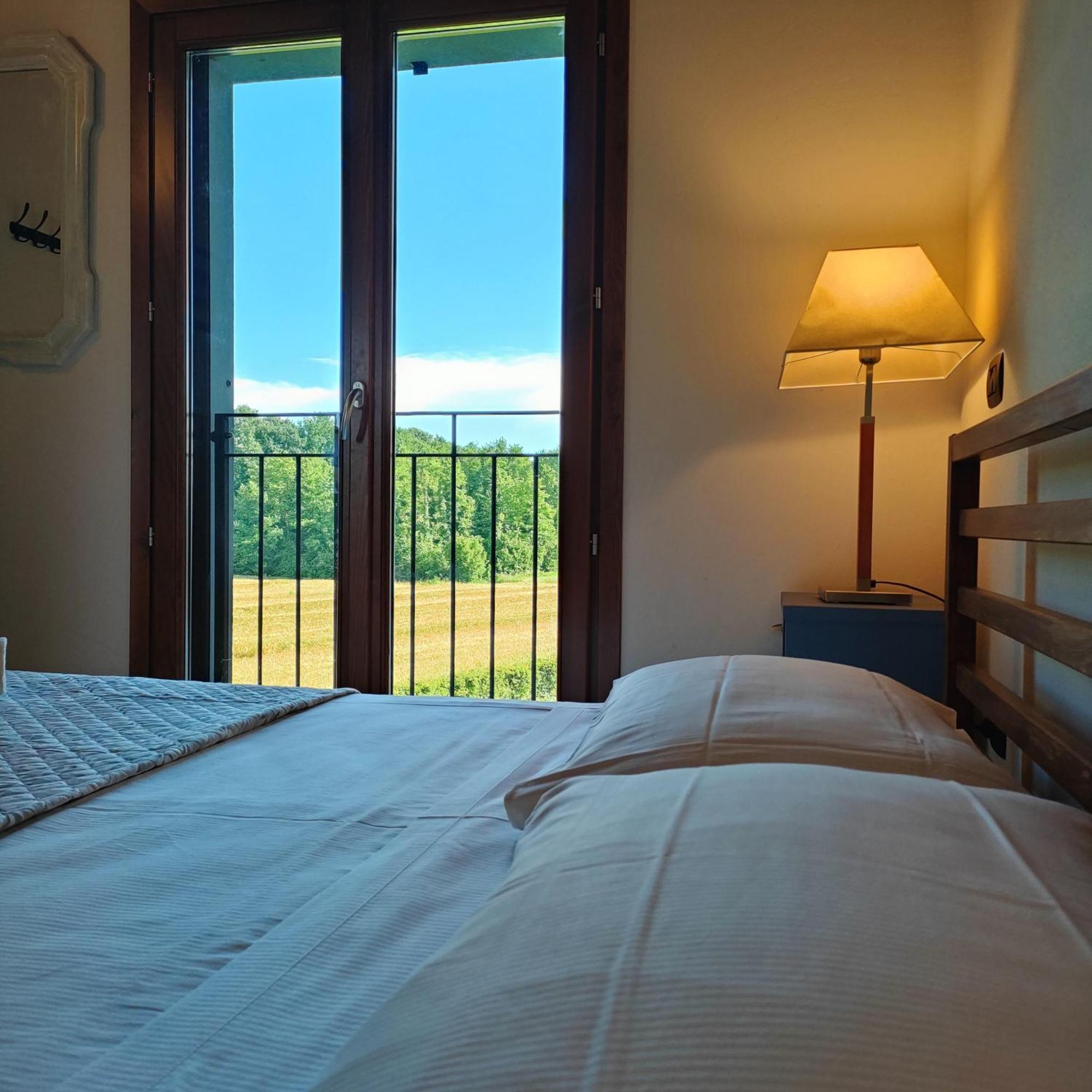 Agriturismo Borgo Del Mincio Volta Mantovana Bagian luar foto
